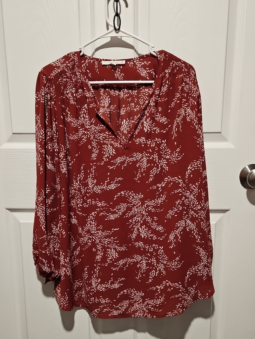 Womens Printed V-Neck Blouse